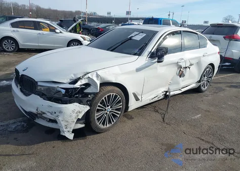 2019 BMW 540I xDrive z USA, uszkodzony, nr VIN WBAJE7C57KWW18242